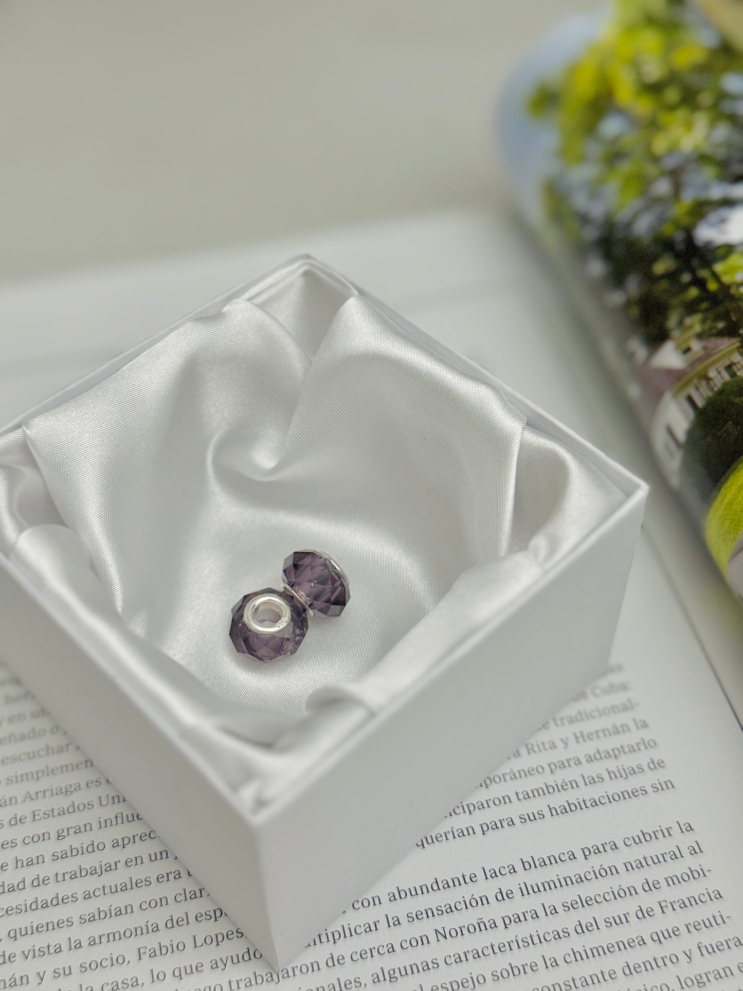 Par charms de Cristal Morado