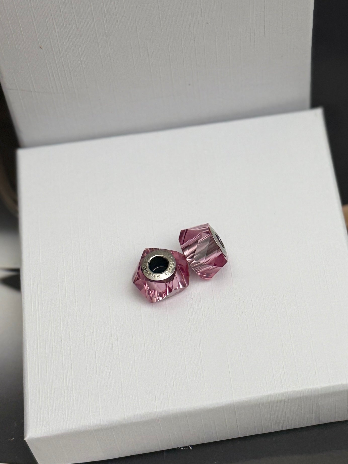 Par Swarovski Crystal Lilac Shadow