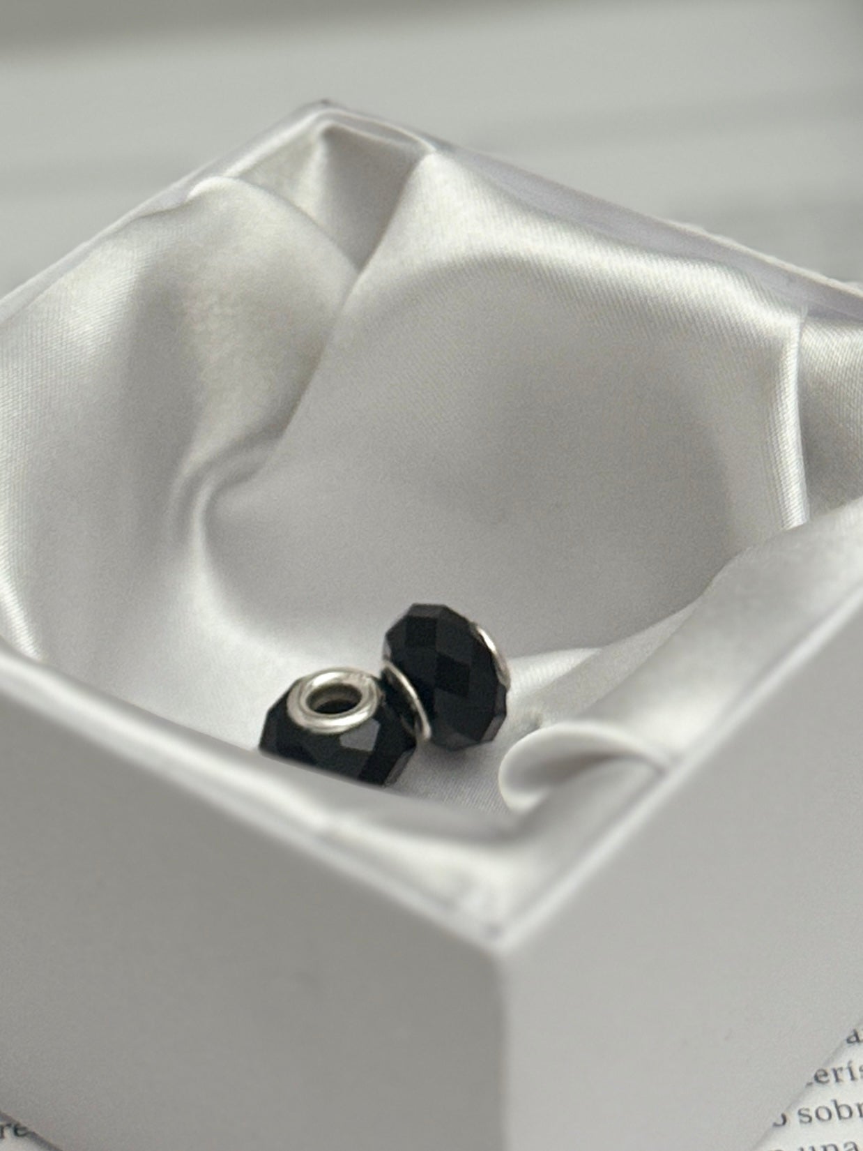 Par charms de Cristal Negro