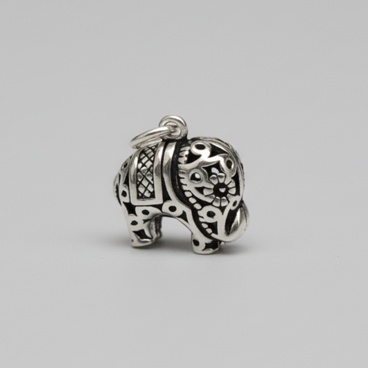 Charm Elefante Calado