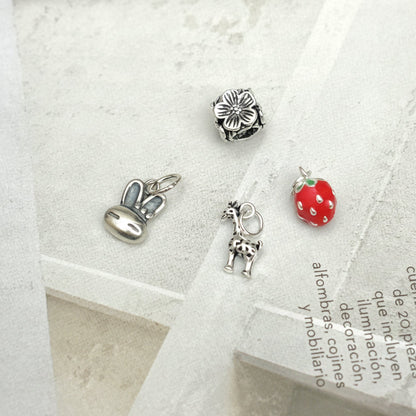 Charm Pequeña Jirafa