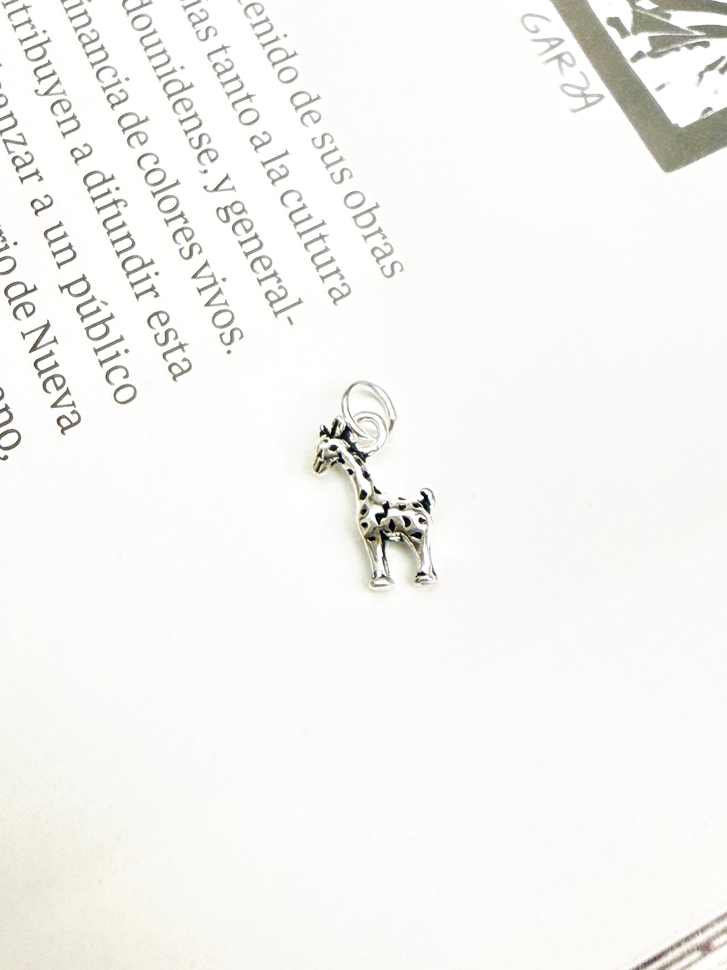 Charm Pequeña Jirafa