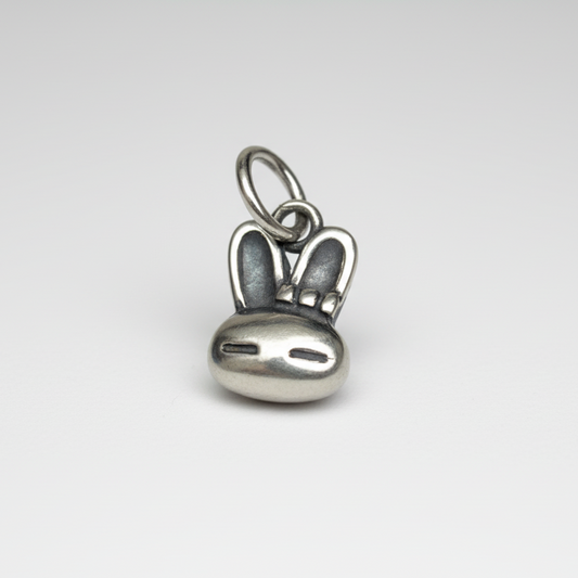 Charm Pequeño Conejo